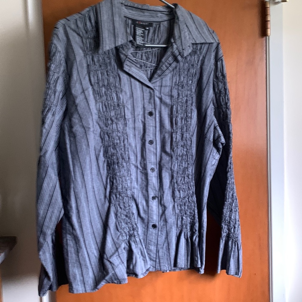 Context tuxedo style blouse